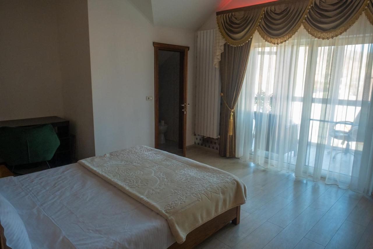 Casa Amaya Bacau Ngoại thất bức ảnh
